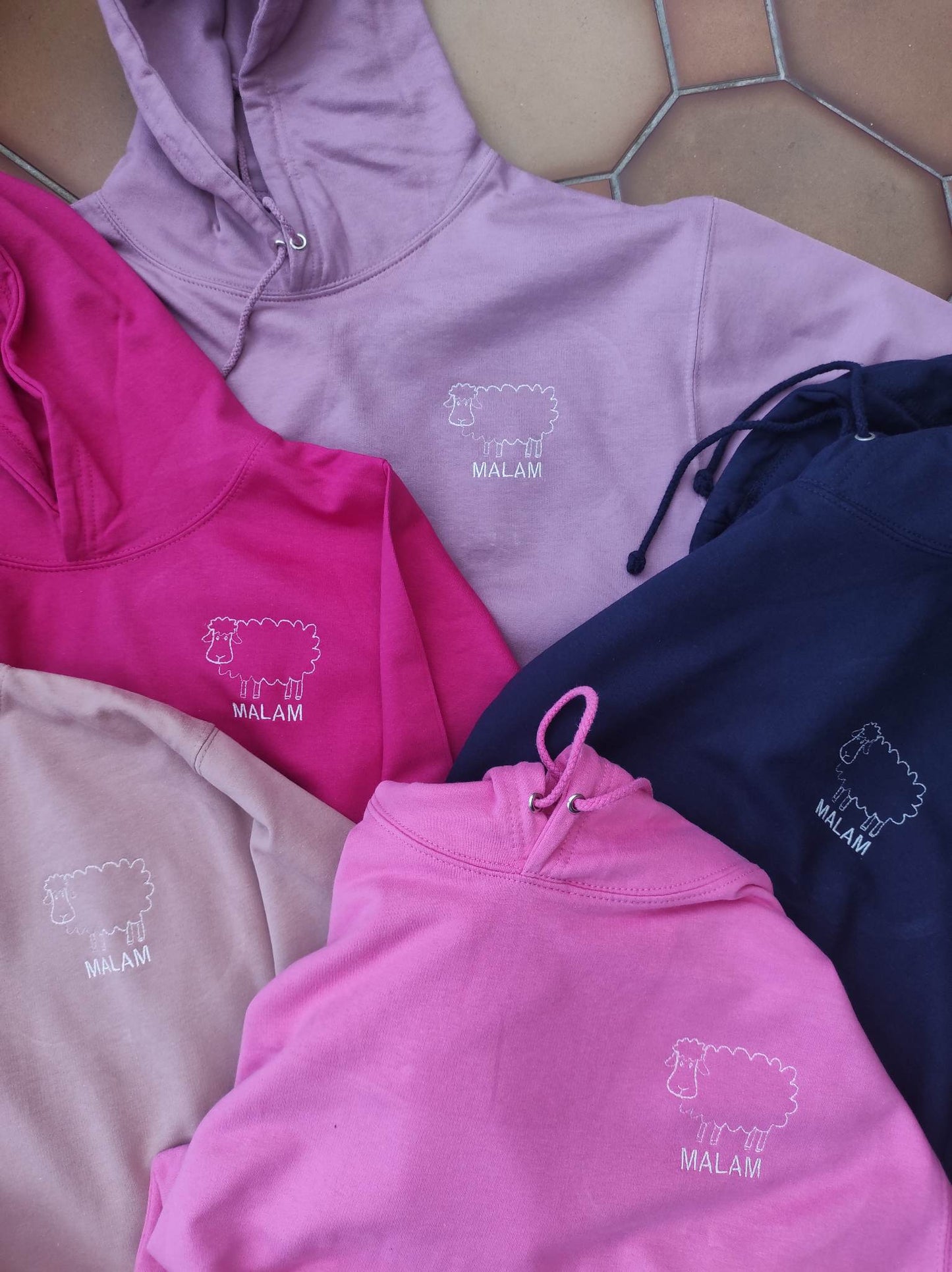 Geborduurde hoodie of sweater gepersonaliseerd